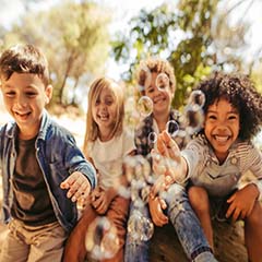 barras-de-acceso-a-la-conciencia-en-donostia-niños